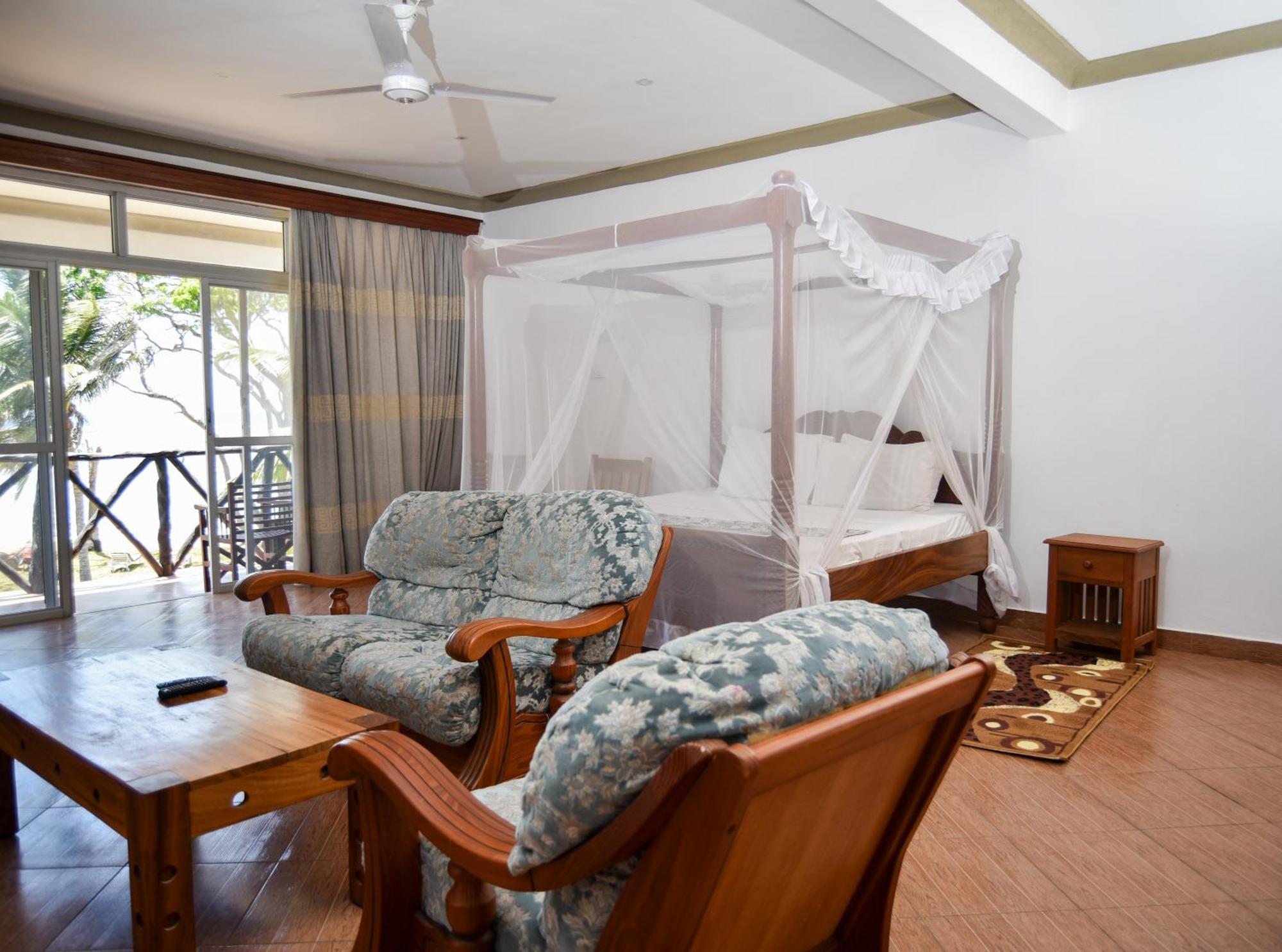 Coral Beach Resort 디아니 해변 외부 사진